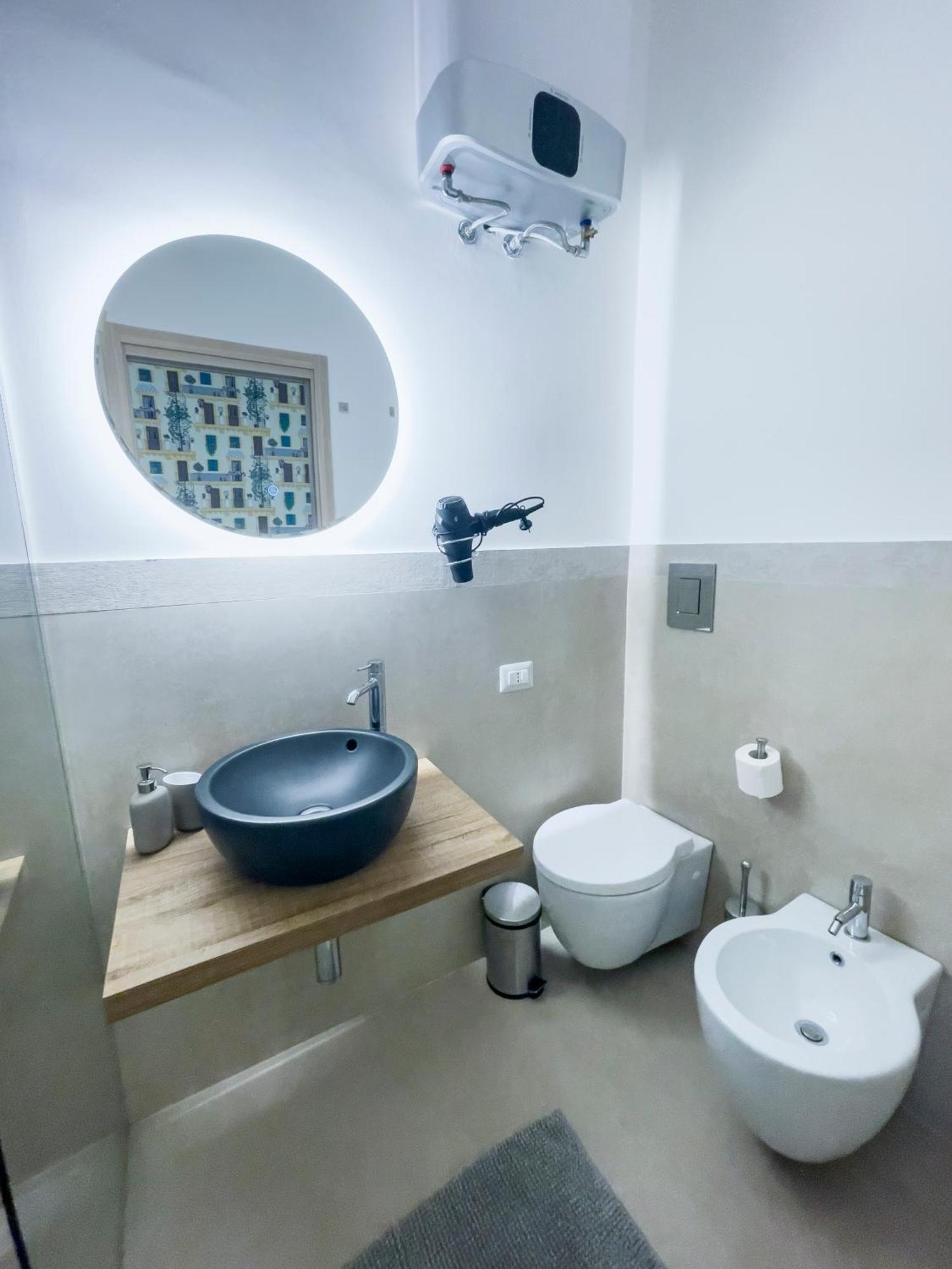 Saint Barth Guest House - Steps Loft In Бари Экстерьер фото